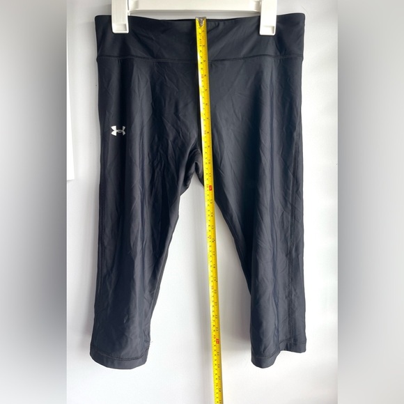 Under Armour Black Capri Leggings - Picture 5 of 9